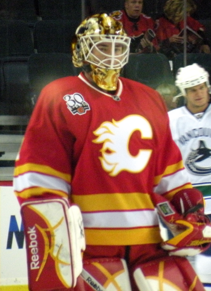 File:Curtis McElhinney.png