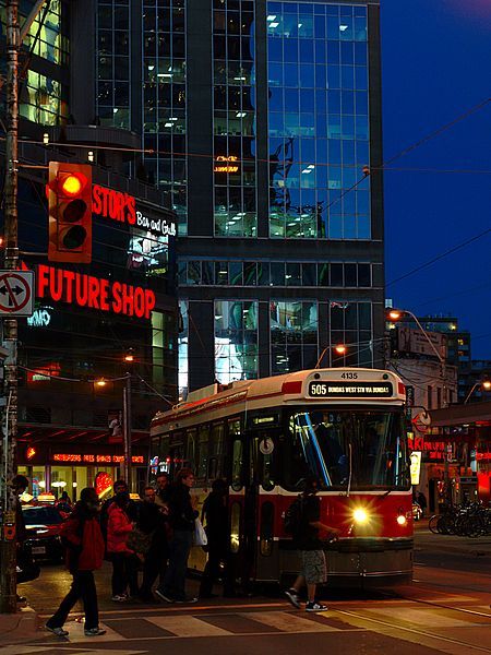 File:Dundas Street streetcar.jpg