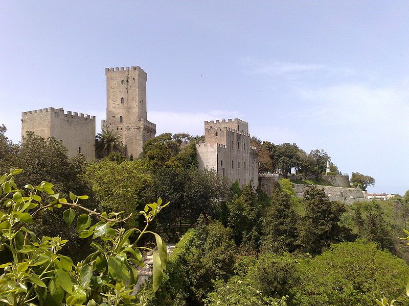 File:Erice castle.jpg