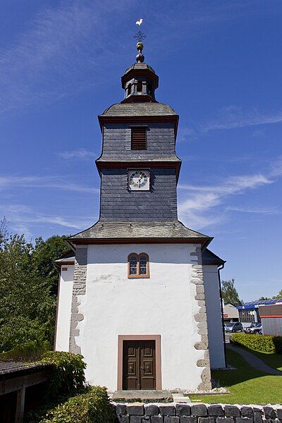 File:Evangelische Kirche Wetterfeld.jpg