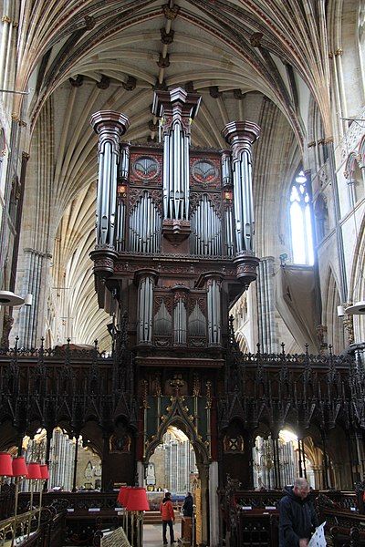 File:Exeter Cathedral 9578.jpg