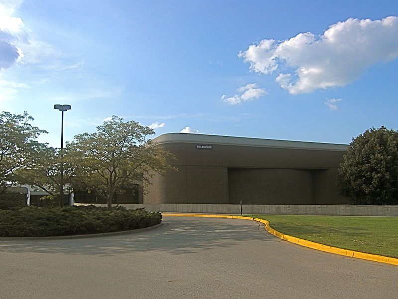 File:GVSU Fieldhouse.JPG