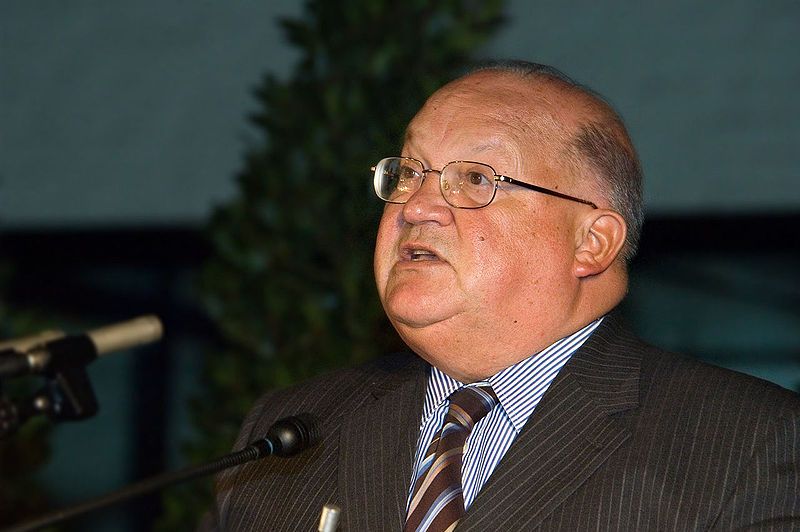 File:Jean-Luc Dehaene (speech).jpg