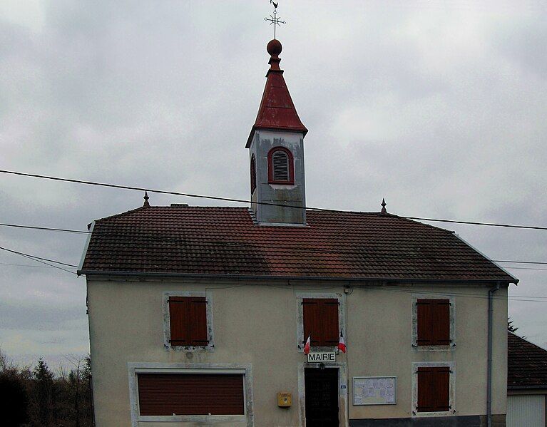 File:La Basse-Vaivre, Mairie.jpg