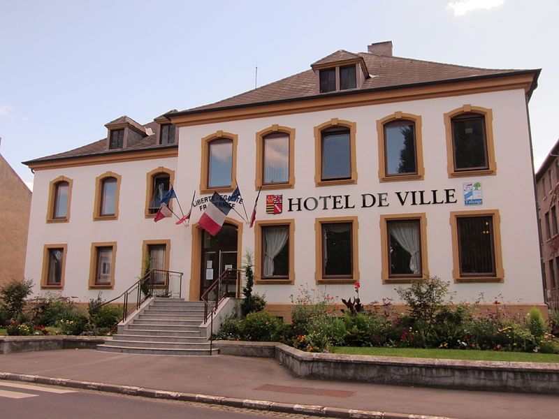 File:Mairie Talange.JPG