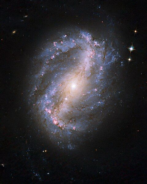 File:NGC 6217 hs-2009-25-bc-full.jpg