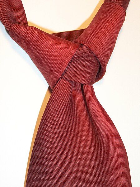 File:Necktie Atlantic knot.jpg