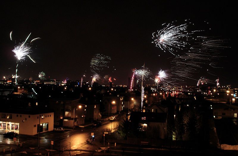 File:NewYearFireworks-Reykjavik.jpg