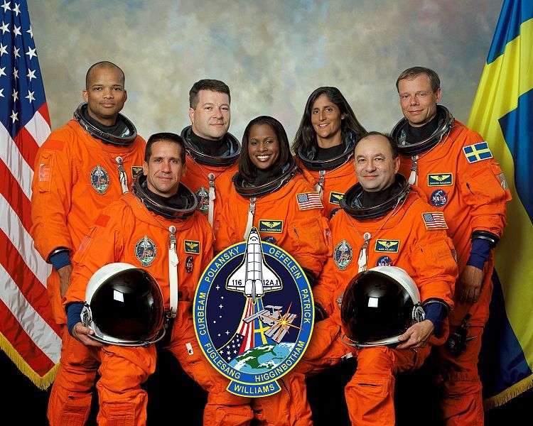 File:STS-116 crew.jpg