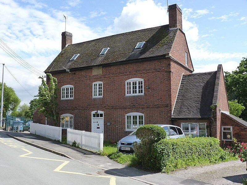 File:School House, Hopwas.jpg