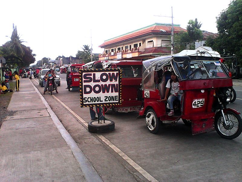 File:Tricycle Row STCESSC.jpg