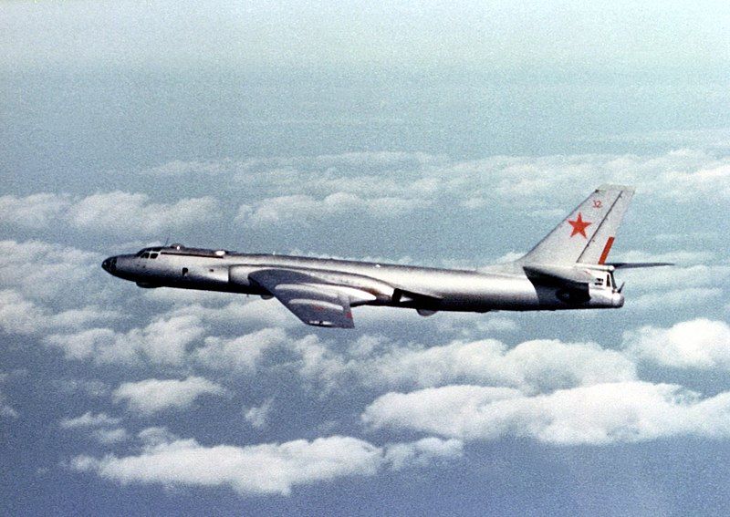 File:Tu-16 Badger E.jpg