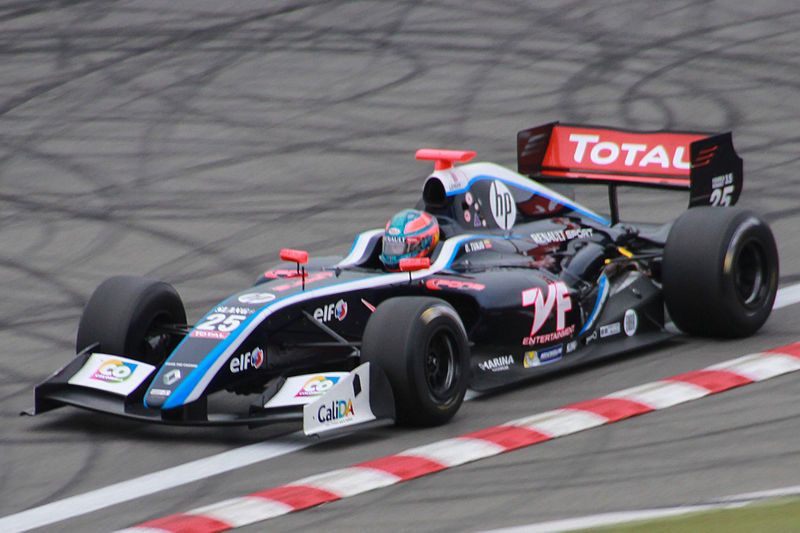 File:WsbR-Germany-2014-Race1-Óscar Tunjo.jpg