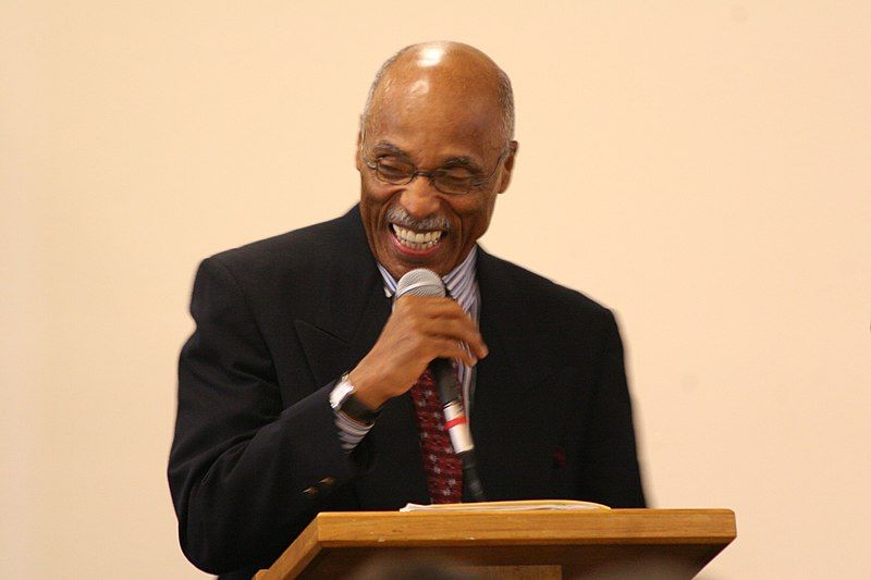 File:Zan Holmes SuncreekUMC06.jpg