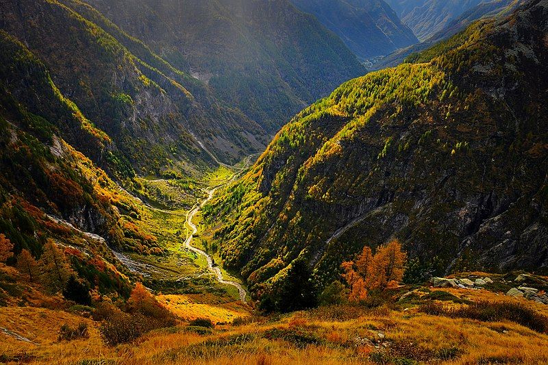 File:Autumn in Ticino.jpg