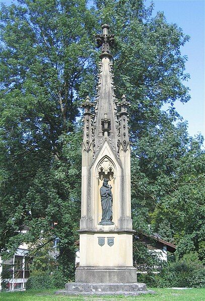 File:Bad Aibling Theresienmonument-1.jpg