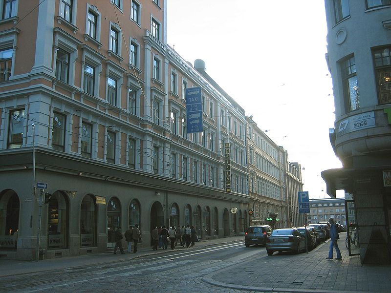 File:Helsinki, Kaisaniemi, Vilhonkatu.jpg