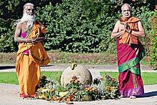 Paskaran with Jeyanthini Kurukkal (Priest of Hindu Temple in Gummersbach)