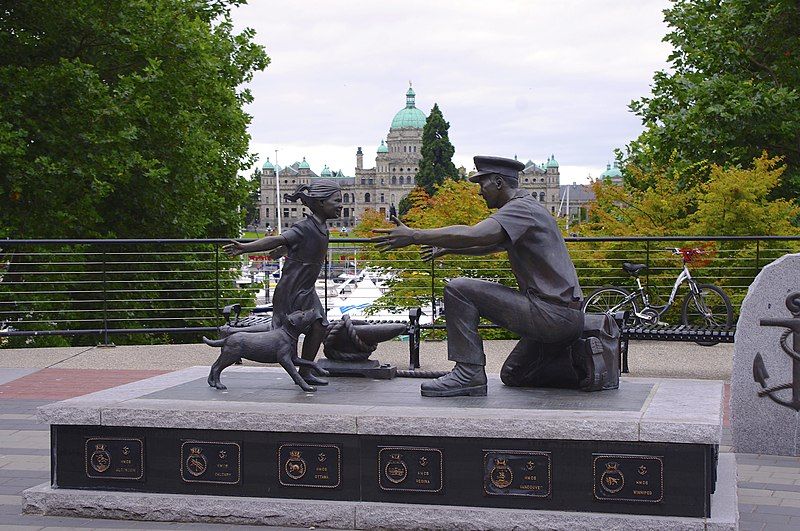 File:NavyMonument-VictoriaBC.jpg