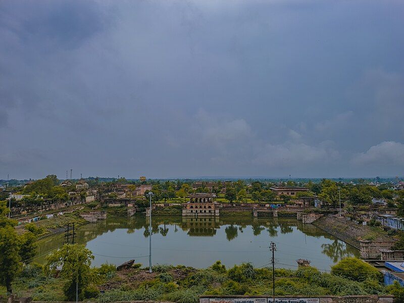 File:Rup sagar deeg.jpg