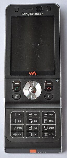 File:SonyEricsson w910i,2.jpg