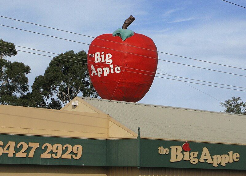 File:Spreyton BigApple.jpg