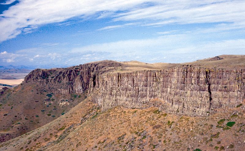 File:Square butte.jpg