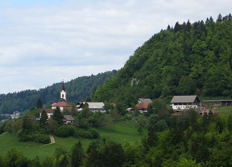 File:Vranja Pec Slovenia.jpg