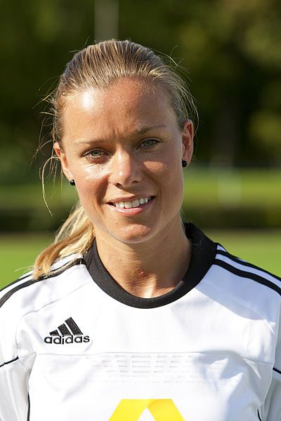 File:2011-08 Sara Thunebro.JPG