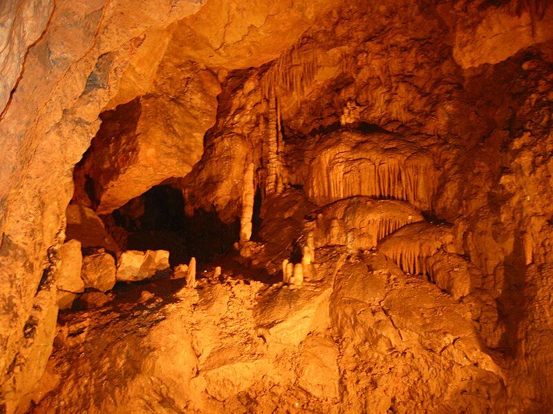 File:Abaliget Cave 2.jpg