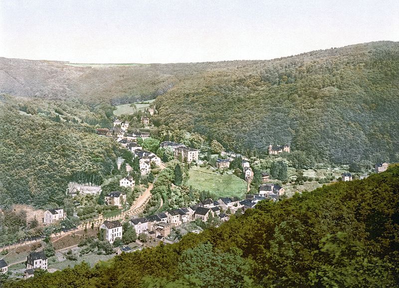 File:Bad Schlangenbad 1900.jpg