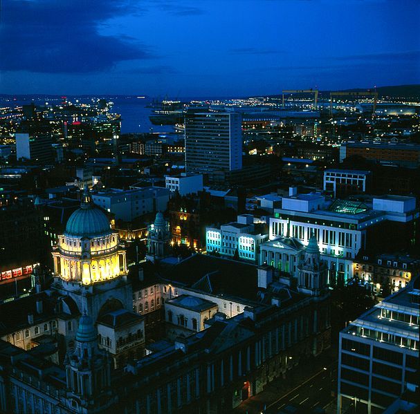 File:Belfast Skyline (11819773124).jpg