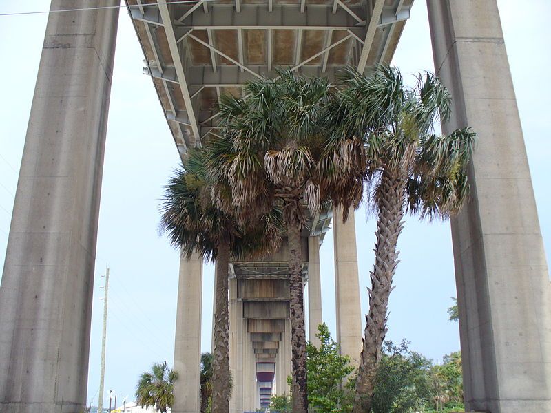 File:Below mathews bridge.jpg