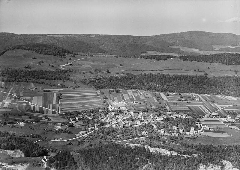 File:ETH-BIB-Liesberg-LBS H1-014826.tif (cropped).jpg