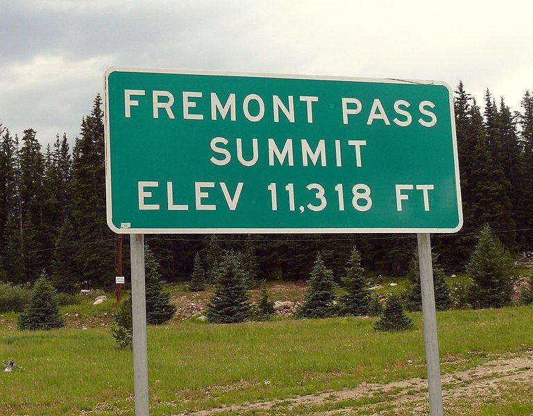 File:Fremont Pass Sign.jpg