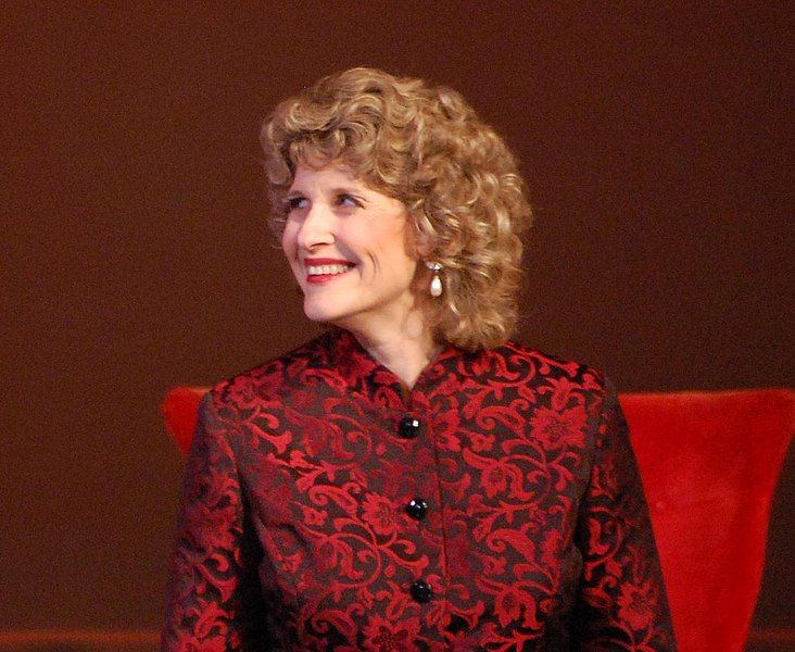 File:Nanette McGuinness.jpg