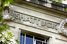 Lemuel Shattuck's name as it appears on the frieze of the London School of Hygiene & Tropical Medicine.