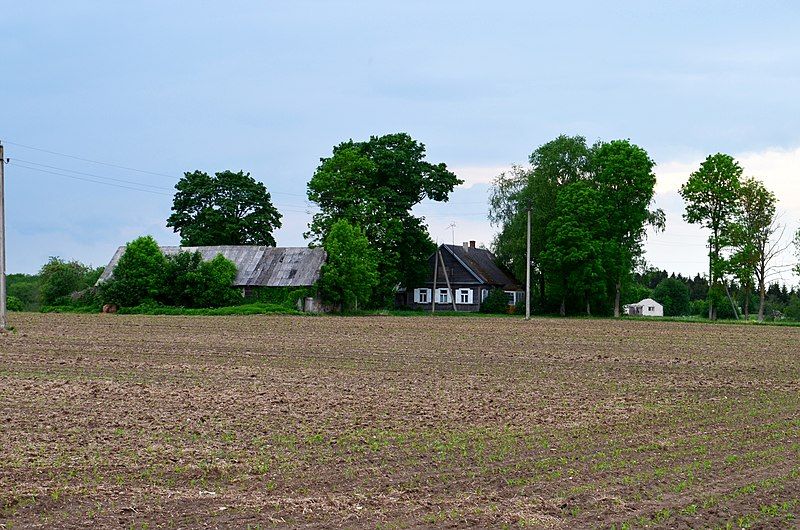 File:Ažytėnai, sodyba.JPG