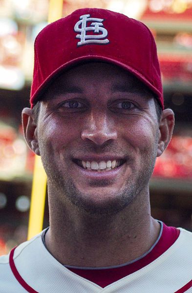 File:Adamwainwright2013cards.jpg