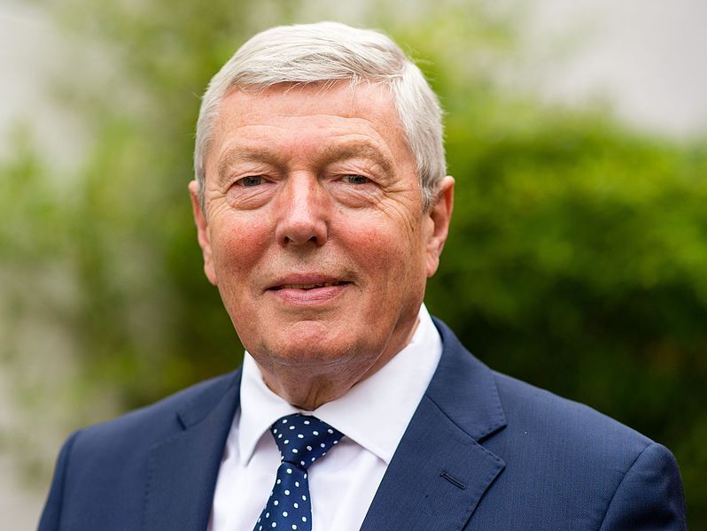 File:Alan Johnson (cropped).jpg