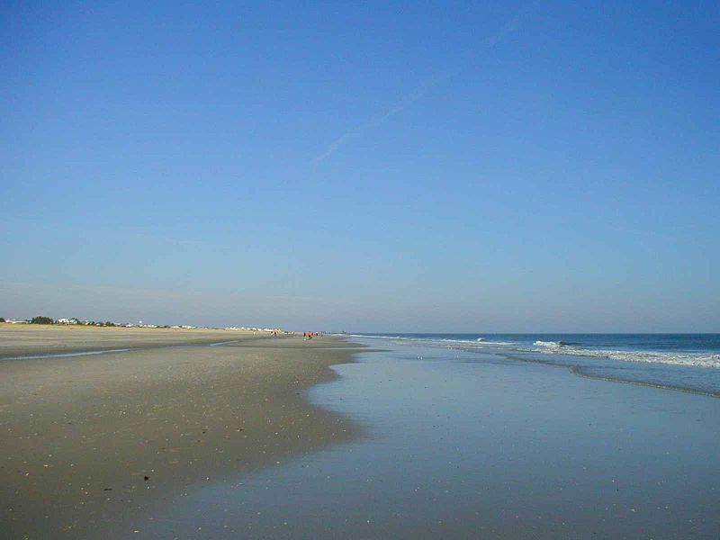 File:AvalonBeach.jpg