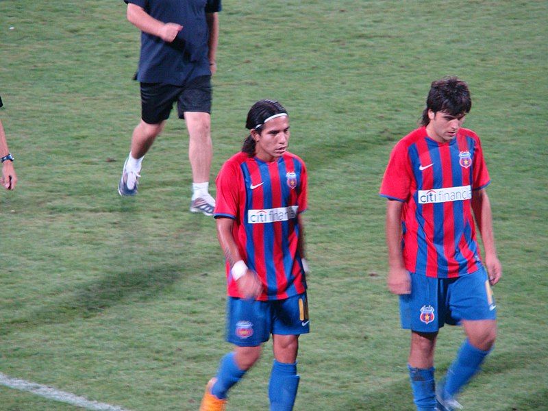 File:Dayro and Toja.JPG