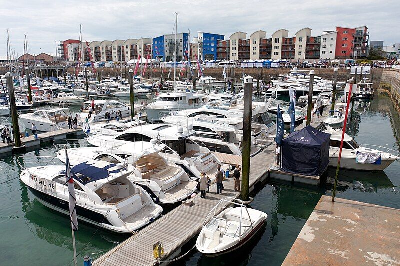 File:Jersey Boat Show.jpg