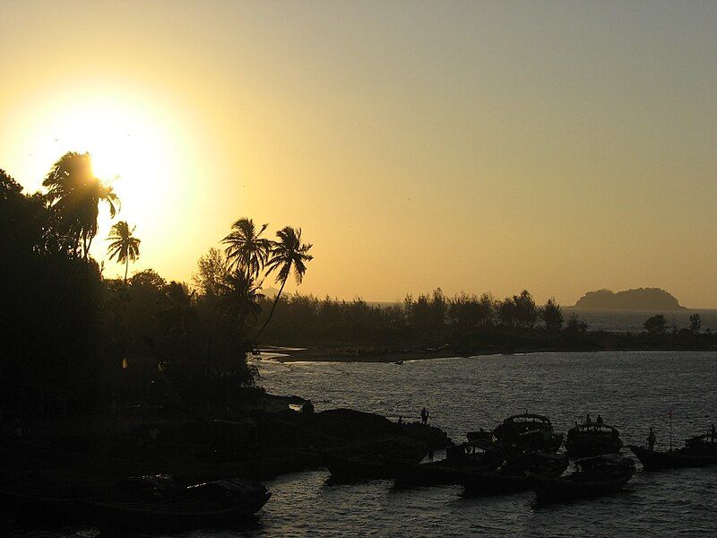 File:Karwar Evening.jpg