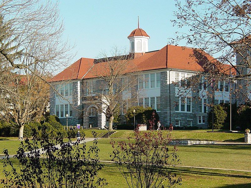 File:Keezell Hall (JMU).jpg