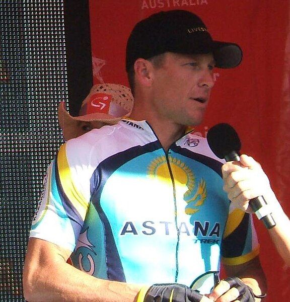 File:Lance Armstrong 2.jpg