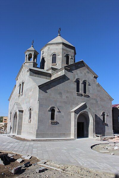 File:Lichk New Church.JPG