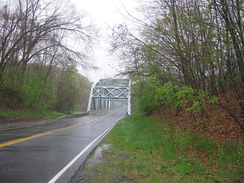 File:Southville Bridge 057.JPG