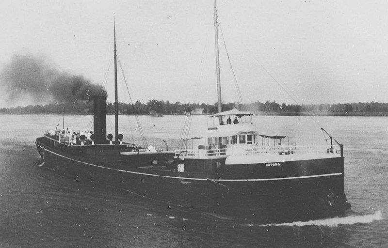 File:The Sevona underway.jpg