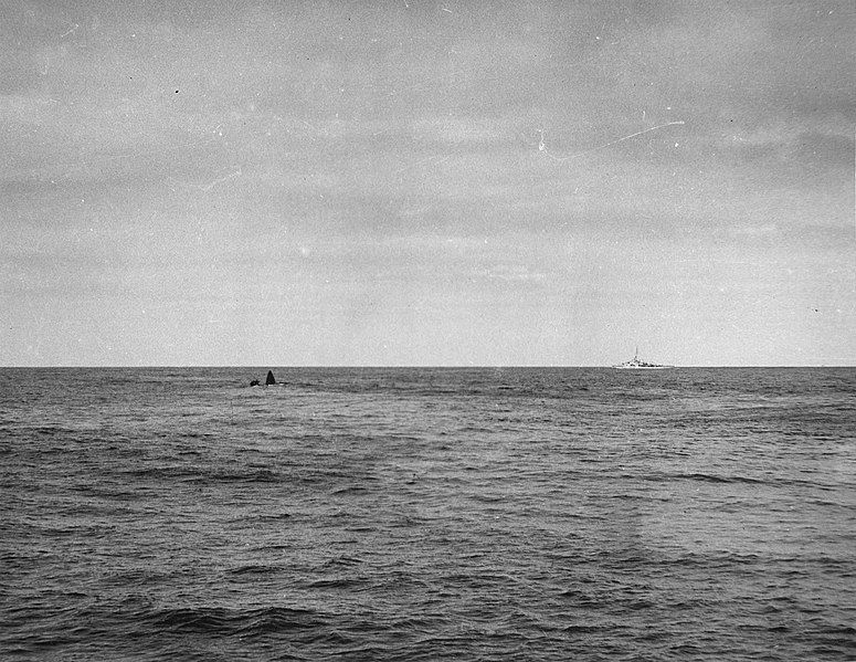 File:U-175 sinks 1943-04-17.jpg